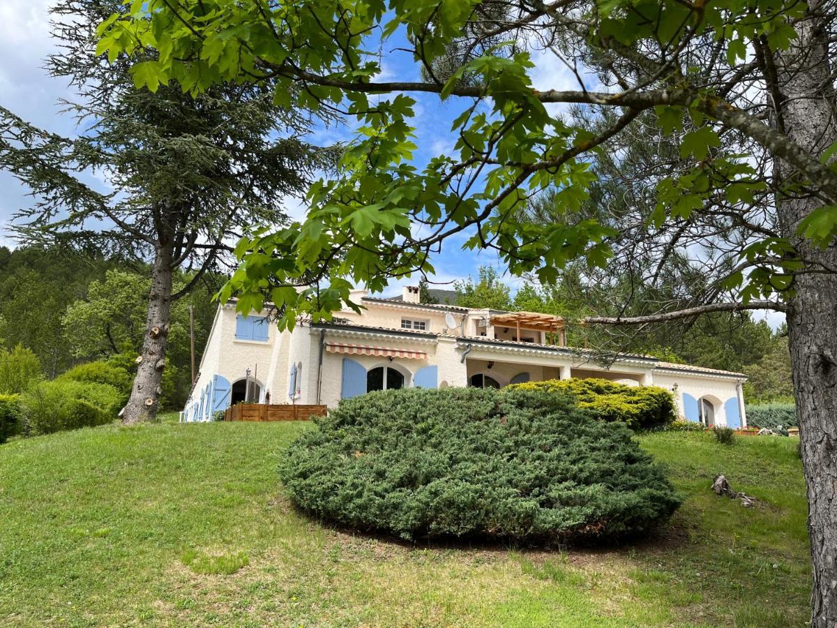 Le Cheval Blanc Bed and Breakfast Serres  Esterno foto