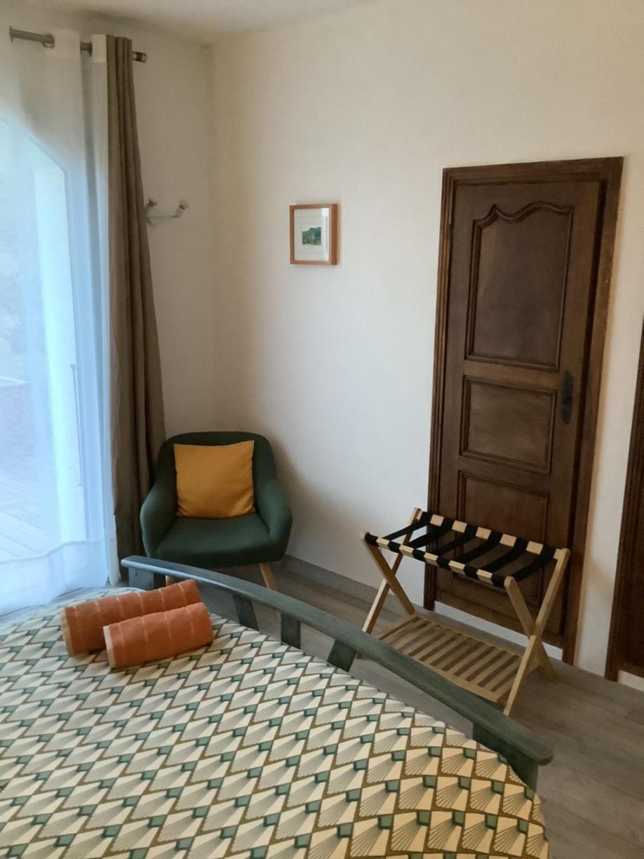 Bed and Breakfast Le Cheval Blanc Serres  Esterno foto